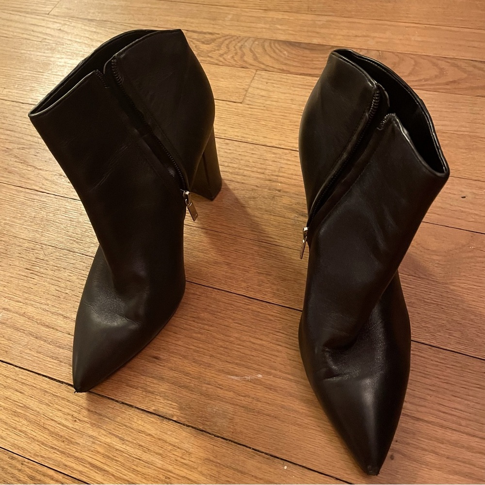 MARC FISHER Black Pointed Toe Ankle Boots with Heels Women Size 8.5